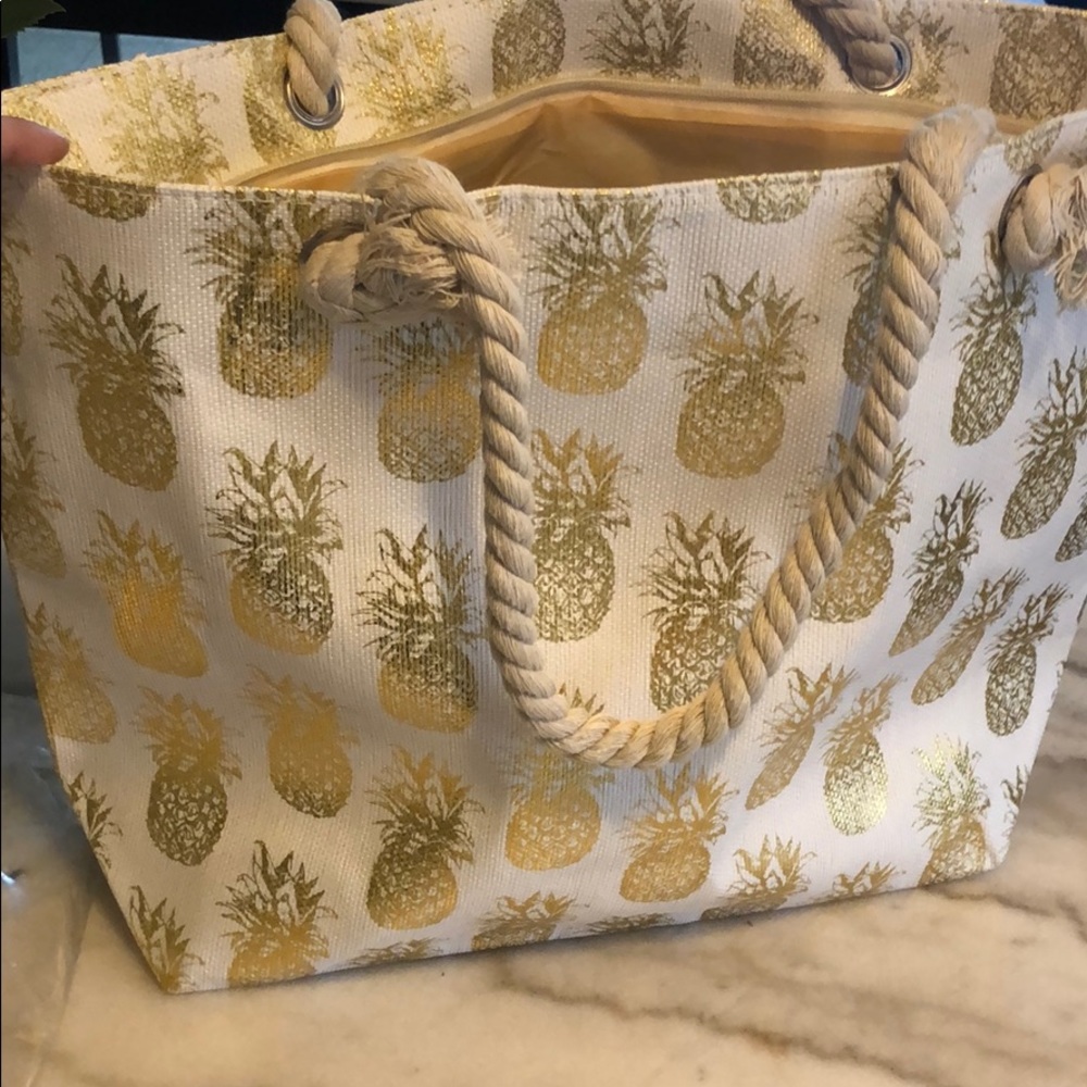 METALLIC GOLD PINEAPPLE CANVAS BAG